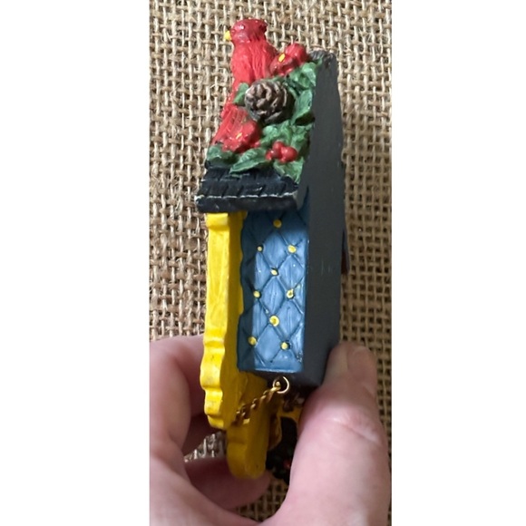 Vintage Resin Cuckoo Clock Christmas Ornament Folk Art Nordic Style Holiday - Picture 3 of 7